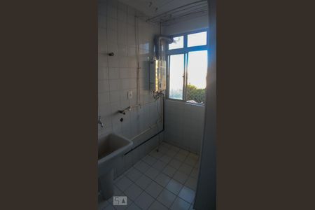 Area de Serviço de apartamento para alugar com 3 quartos, 74m² em Jardim Ester Yolanda, São Paulo