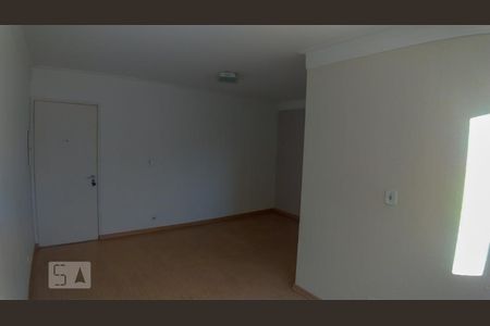 Sala de apartamento para alugar com 3 quartos, 74m² em Jardim Ester Yolanda, São Paulo