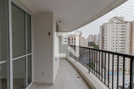 Sacada de apartamento à venda com 3 quartos, 80m² em Vila Gumercindo, São Paulo