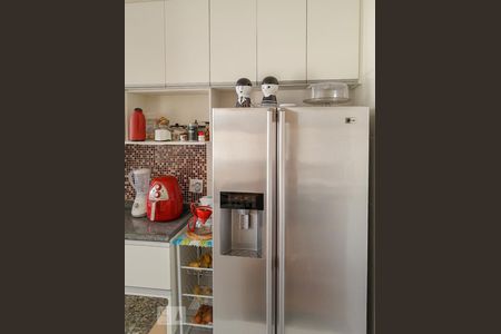 Cozinha de apartamento para alugar com 2 quartos, 66m² em Jardim Ester, São Paulo