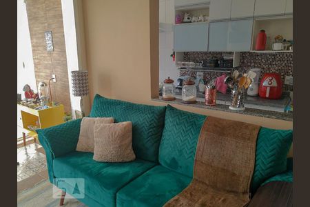 Sala de apartamento para alugar com 2 quartos, 66m² em Jardim Ester, São Paulo