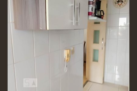 Cozinha de apartamento à venda com 2 quartos, 48m² em Vila Flórida, Guarulhos