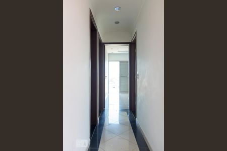 Corredor de apartamento para alugar com 3 quartos, 110m² em Rudge Ramos, São Bernardo do Campo
