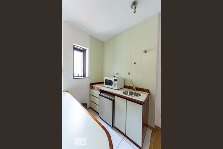 Cozinha de apartamento à venda com 1 quarto, 37m² em Jardim Paulista, São Paulo