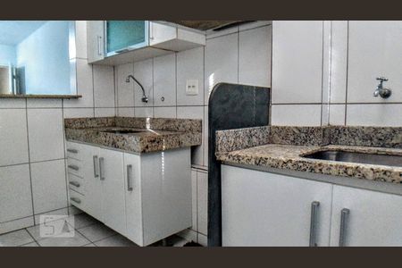 Cozinha de apartamento à venda com 2 quartos, 45m² em Castelo, Belo Horizonte