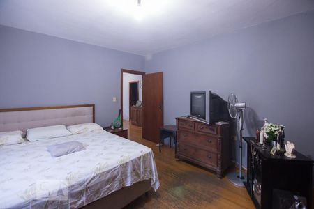 Casa para alugar com 390m², 5 quartos e 1 vaga Casa para alugar com 390m², 5 quartos e 1 vagaQuarto 1