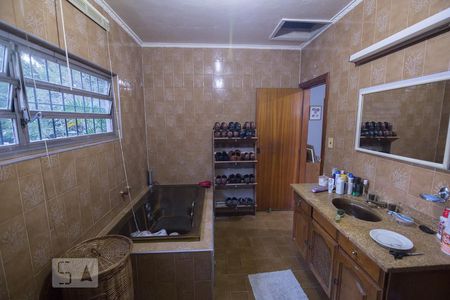 Casa para alugar com 390m², 5 quartos e 1 vaga Casa para alugar com 390m², 5 quartos e 1 vagaBanheiro Social