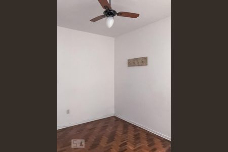 Quarto de apartamento para alugar com 1 quarto, 43m² em Menino Deus, Porto Alegre