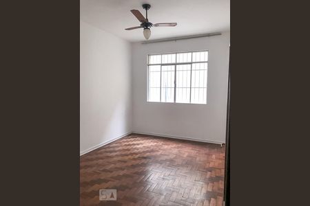 Quarto de apartamento para alugar com 1 quarto, 43m² em Menino Deus, Porto Alegre