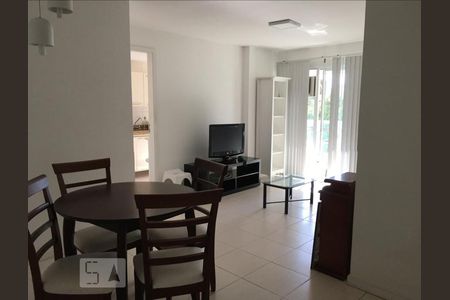 Sala de apartamento para alugar com 2 quartos, 65m² em Barra da Tijuca, Rio de Janeiro