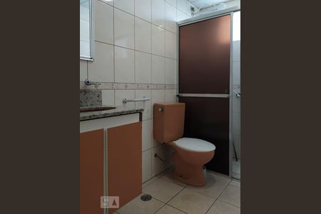 Banheiro de apartamento para alugar com 2 quartos, 55m² em Jardim Brasil (zona Sul), São Paulo