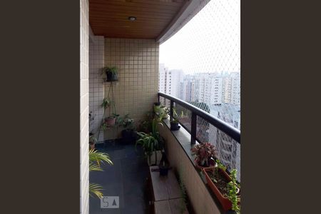 varanda de apartamento à venda com 4 quartos, 220m² em Vila Pompéia, São Paulo