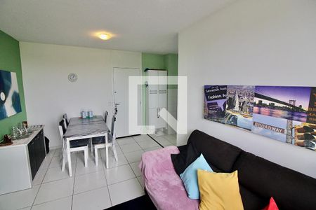 Sala de apartamento para alugar com 2 quartos, 46m² em Vargem Pequena, Rio de Janeiro