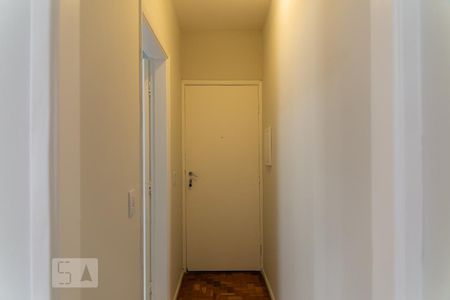 Hall de Entrada de apartamento à venda com 2 quartos, 80m² em Liberdade, São Paulo