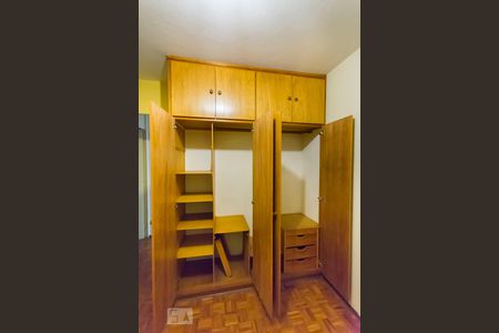 Quarto de apartamento para alugar com 2 quartos, 60m² em Jardim Bom Sucesso, Campinas