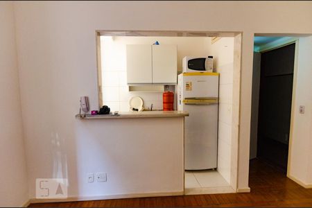 Cozinha de apartamento para alugar com 1 quarto, 45m² em Leblon, Rio de Janeiro