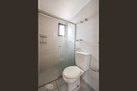 Banheiro de apartamento à venda com 1 quarto, 69m² em Pinheiros, São Paulo