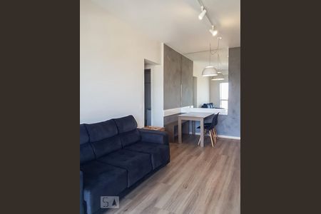 Sala de apartamento para alugar com 1 quarto, 50m² em Empresarial 18 do Forte, Barueri