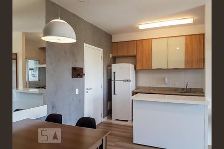 Sala de apartamento para alugar com 1 quarto, 50m² em Empresarial 18 do Forte, Barueri