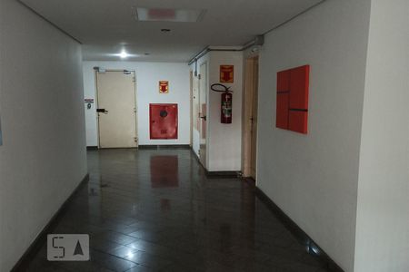 Área comum - Hall social de apartamento para alugar com 3 quartos, 56m² em Vila Gumercindo, São Paulo