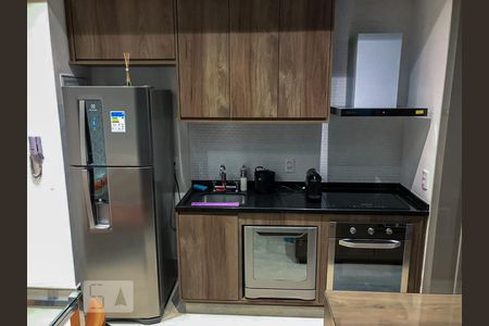 Cozinha de kitnet/studio para alugar com 1 quarto, 49m² em Tamboré, Santana de Parnaíba