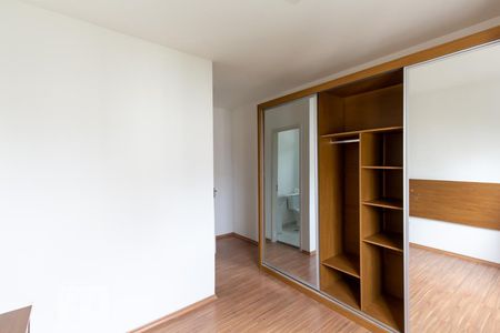 Suíte de apartamento à venda com 3 quartos, 87m² em Parque Reboucas, São Paulo