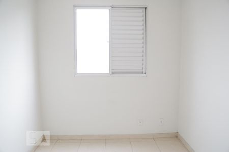 Quarto 2 de apartamento para alugar com 2 quartos, 48m² em Vila Mira, São Paulo