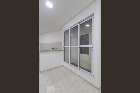 Porta de vidro da Varanda de apartamento para alugar com 2 quartos, 64m² em Saúde, São Paulo