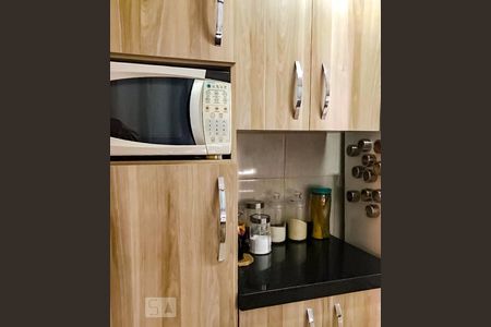 Cozinha de apartamento à venda com 2 quartos, 56m² em Jardim Adriana, Guarulhos