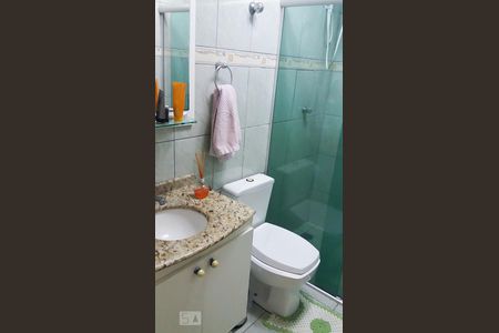 Banheiro  de apartamento à venda com 2 quartos, 60m² em Parque Tomas Saraiva, São Paulo