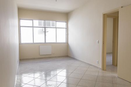 Sala de apartamento para alugar com 2 quartos, 80m² em Jardim Guanabara, Rio de Janeiro