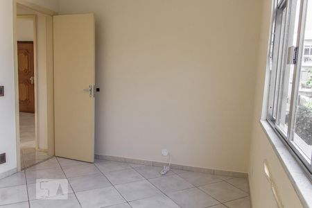 Quarto 2 de apartamento para alugar com 2 quartos, 80m² em Jardim Guanabara, Rio de Janeiro