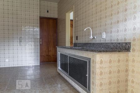 Cozinha de apartamento para alugar com 2 quartos, 80m² em Jardim Guanabara, Rio de Janeiro