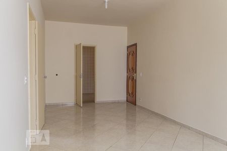 Sala de apartamento para alugar com 2 quartos, 80m² em Jardim Guanabara, Rio de Janeiro