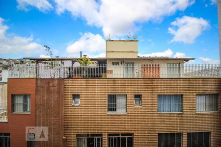 Vista Sala de apartamento para alugar com 3 quartos, 141m² em Santo Antônio, Belo Horizonte