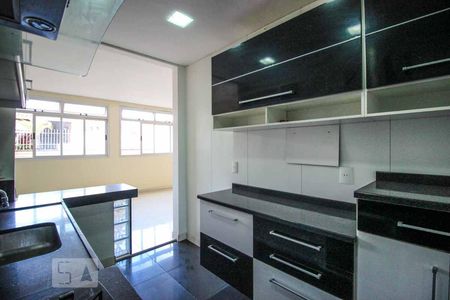 Cozinha de apartamento para alugar com 3 quartos, 141m² em Santo Antônio, Belo Horizonte