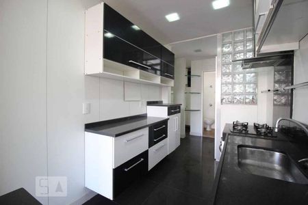 Cozinha de apartamento à venda com 3 quartos, 141m² em Santo Antônio, Belo Horizonte