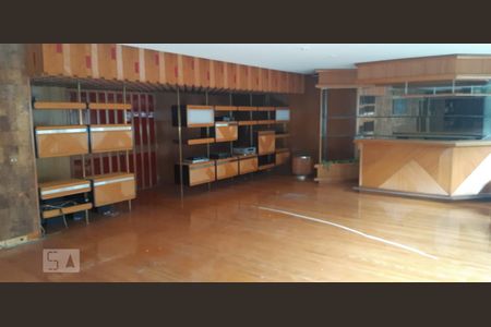 Sala de Estar de apartamento à venda com 3 quartos, 350m² em Copacabana, Rio de Janeiro