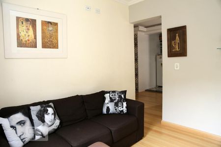 Sala de apartamento para alugar com 3 quartos, 60m² em Parque Marabá, Taboão da Serra