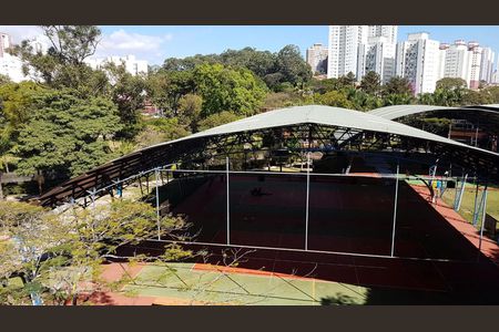 Vista  de casa de condomínio para alugar com 4 quartos, 173m² em Campo Grande, São Paulo