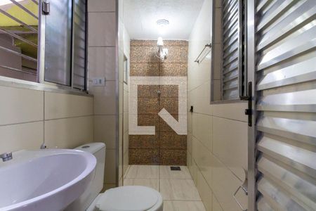 Banheiro de casa para alugar com 1 quarto, 50m² em Vila Carrão, São Paulo