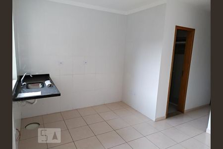 Cozinha de apartamento para alugar com 1 quarto, 45m² em Vila Esperança, São Paulo