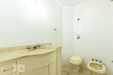 Banheiro Social de apartamento para alugar com 2 quartos, 60m² em Icaraí, Niterói