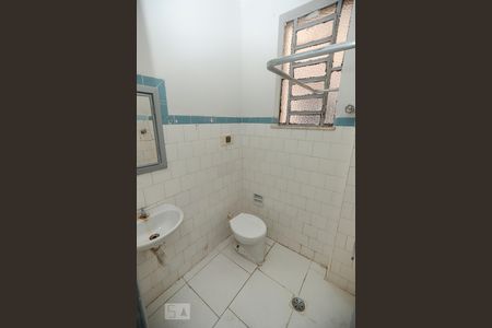 Banheiro de apartamento para alugar com 1 quarto, 65m² em Quintino Bocaiúva, Rio de Janeiro