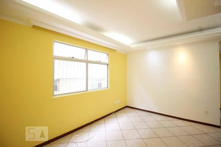 Sala de apartamento à venda com 3 quartos, 70m² em Sagrada Família, Belo Horizonte