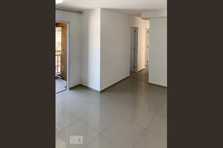 Sala  de apartamento à venda com 3 quartos, 70m² em Vila Carrão, São Paulo