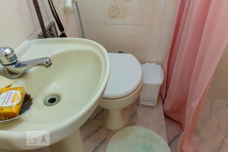 Apartamento à venda com 72m², 3 quartos e 1 vaga Apartamento à venda com 72m², 3 quartos e 1 vagaBanheiro da Suíte