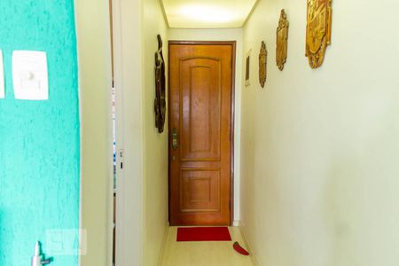 Apartamento à venda com 72m², 3 quartos e 1 vaga Apartamento à venda com 72m², 3 quartos e 1 vagaCorredor