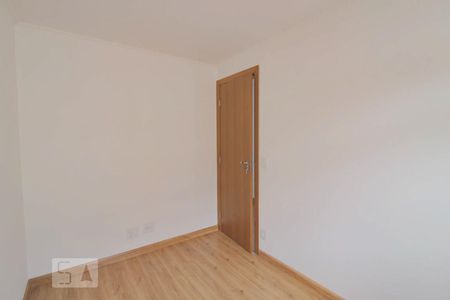 Quarto 1 de apartamento para alugar com 3 quartos, 68m² em Fazendinha, Curitiba