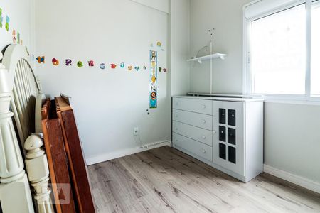 Quarto 2 de apartamento para alugar com 2 quartos, 51m² em Azenha, Porto Alegre